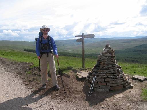 10_13-1.jpg - Me at the junction of Pennine Way and Dales Way